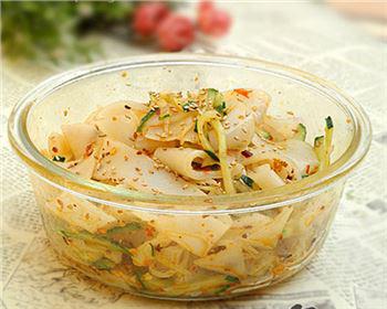 何亚儒红辣椒擀面皮